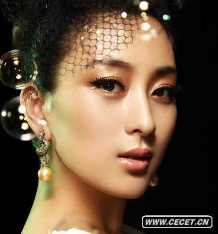 馬蘇全新寫(xiě)真甜美俏皮