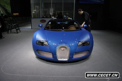 布嘉迪威航 16.4