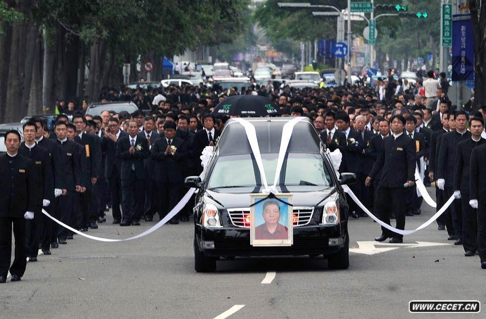 ͬΆίT(hu )ϣԡɫ۹⡱@(chng)ʶYzԸ6000f(wn)Ԫ_ҘOs·R߀؄eӇx^18qM(jn)(hu )(chng)