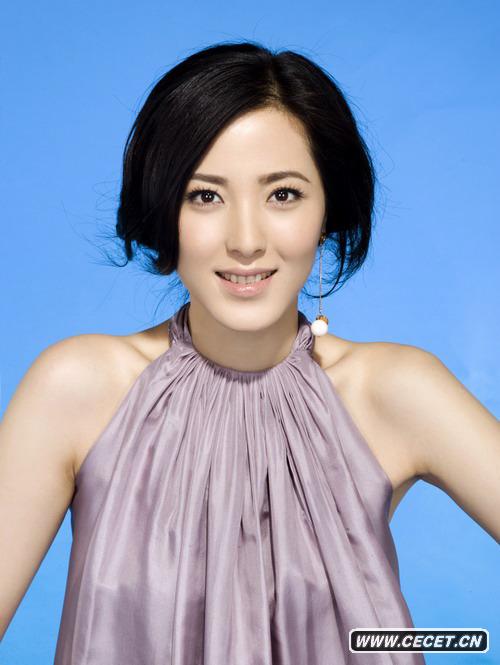 曾黎銀紫色淡雅寫(xiě)真