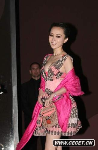 霍思燕傲人美胸驚艷全場(chǎng)