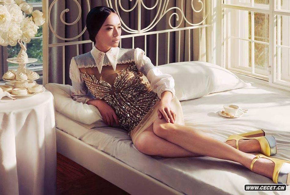 姚晨宮廷造型復古高貴