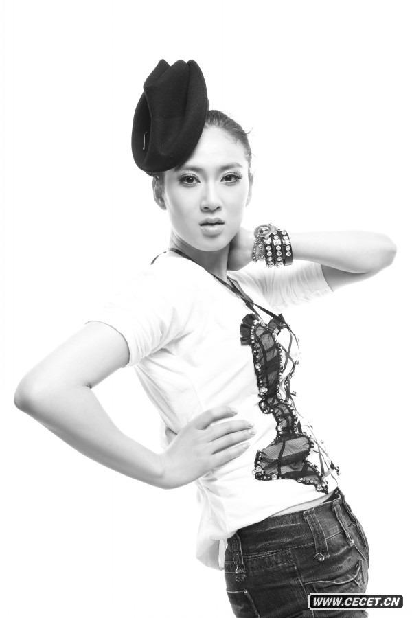 趙柯綻放復古東方美