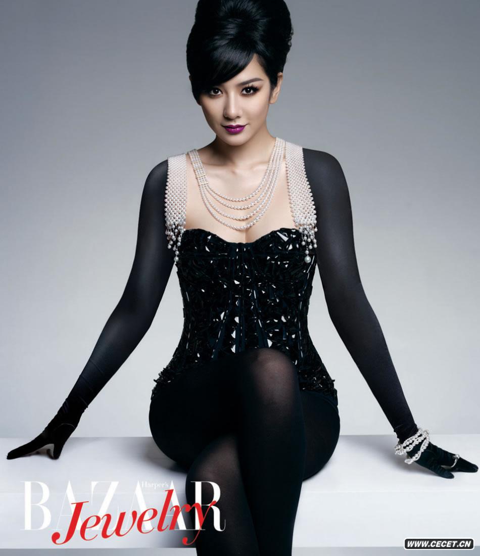 黃奕拍《芭莎珠寶》封面