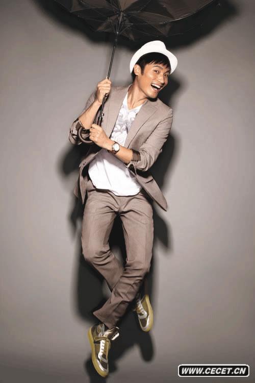 耿樂(lè )寫(xiě)真展型男魅惑