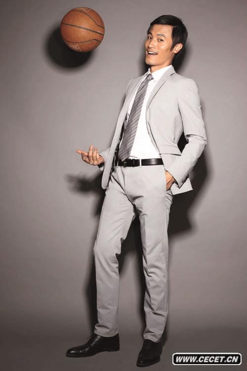 耿樂(lè )寫(xiě)真展型男魅惑