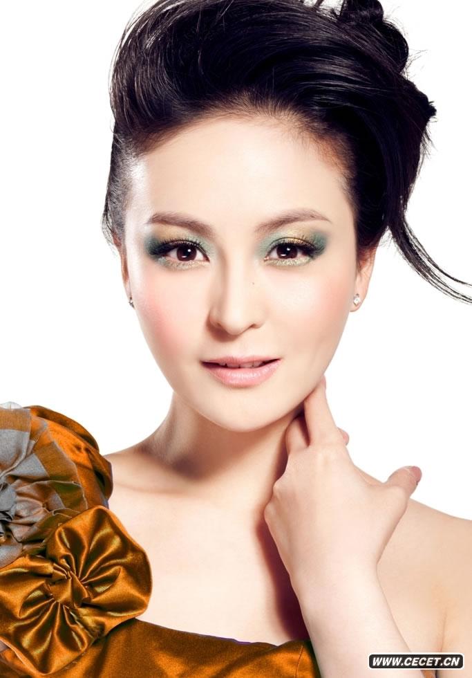 戴嬌倩色彩寫(xiě)真展魅力