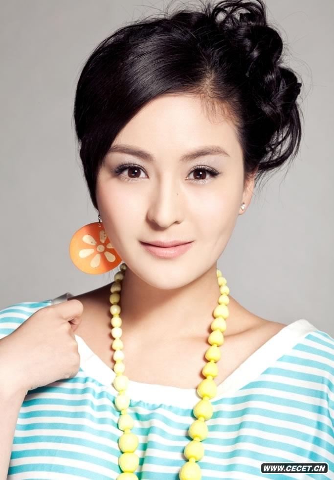 戴嬌倩色彩寫(xiě)真展魅力