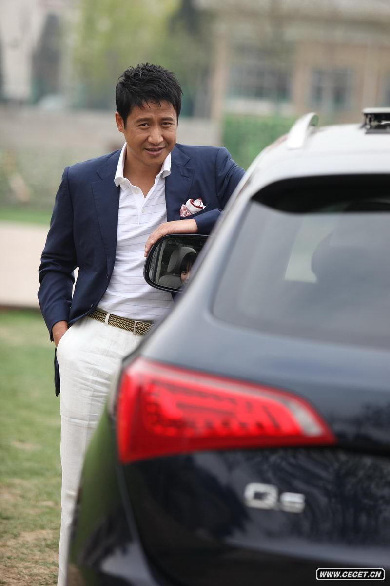 張國強展現熟男魅力