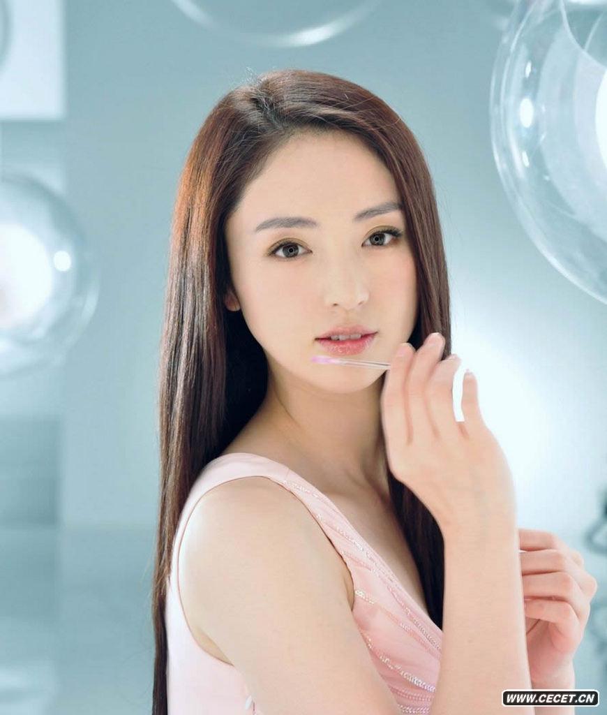 董璇拍攝最新精美廣告片