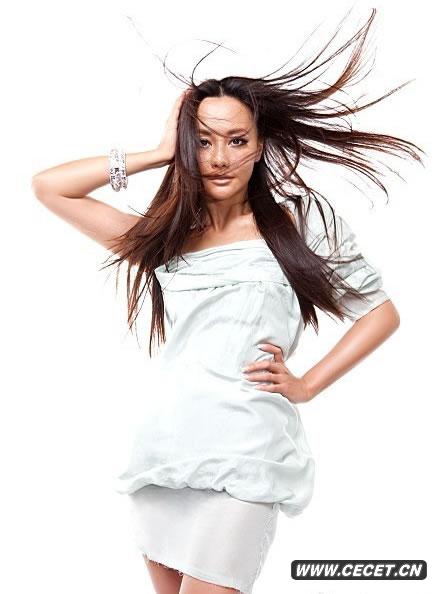 馬雅舒拍夏日冷艷寫(xiě)真