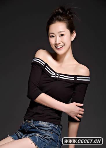 李若斯寫(xiě)真塑造新尤物