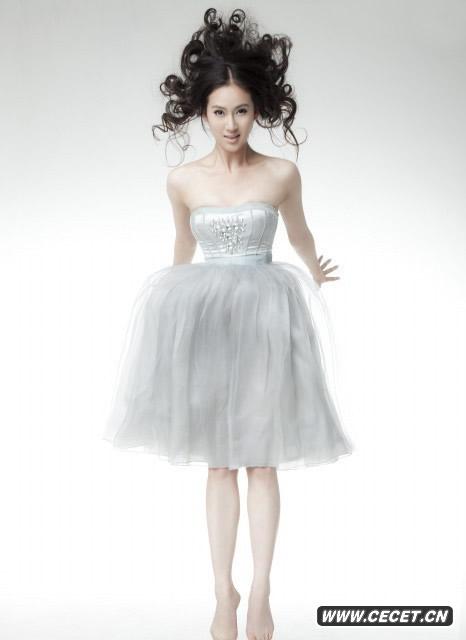 趙柯清純寫(xiě)真令人窒息