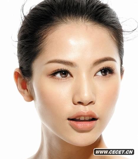 潘霜霜夏日清新妝容曝光