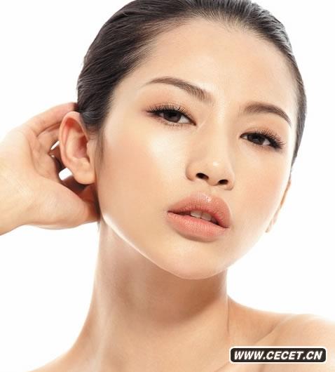 潘霜霜夏日清新妝容曝光