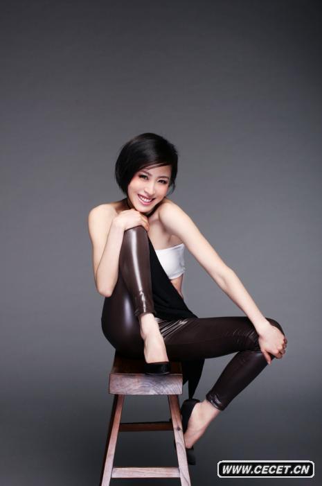 張樂(lè )最新寫(xiě)真大片