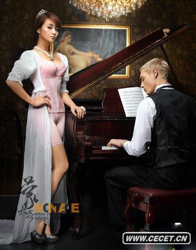 曹穎女王氣質(zhì)內衣寫(xiě)真