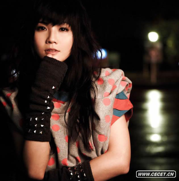 阿Sa寫(xiě)真笑顏如花