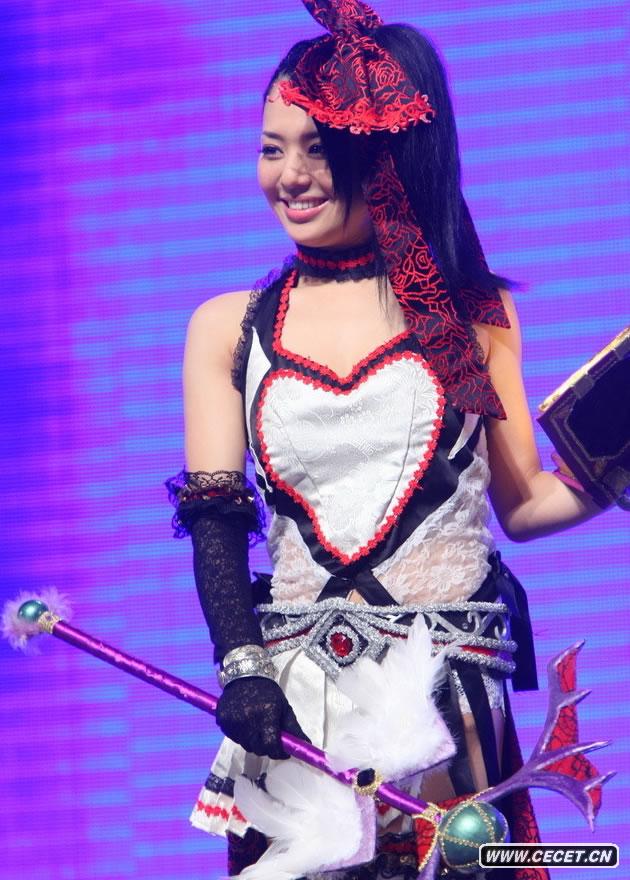 蒼井空COS妝扮代言