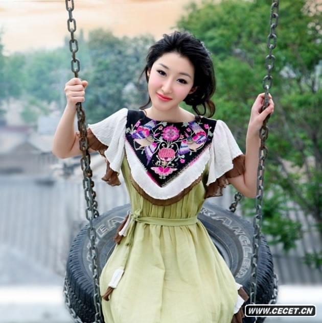 李依馨寫(xiě)真秀民族風(fēng)情