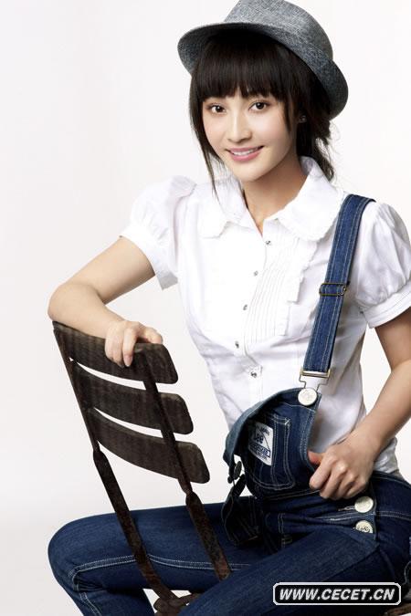 姚笛最新甜美寫(xiě)真曝光