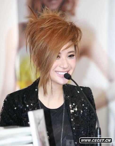 尚雯婕嫩模造型可愛(ài)