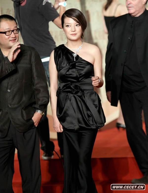 趙薇現身紅毯身材發(fā)福