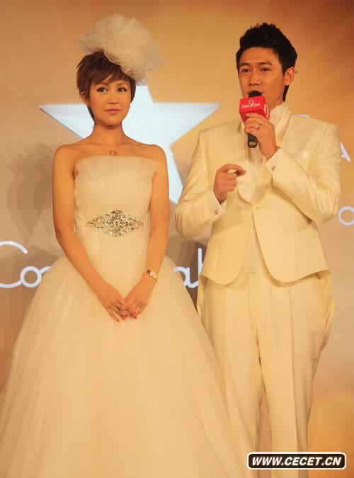 陸毅鮑蕾婚紗亮相