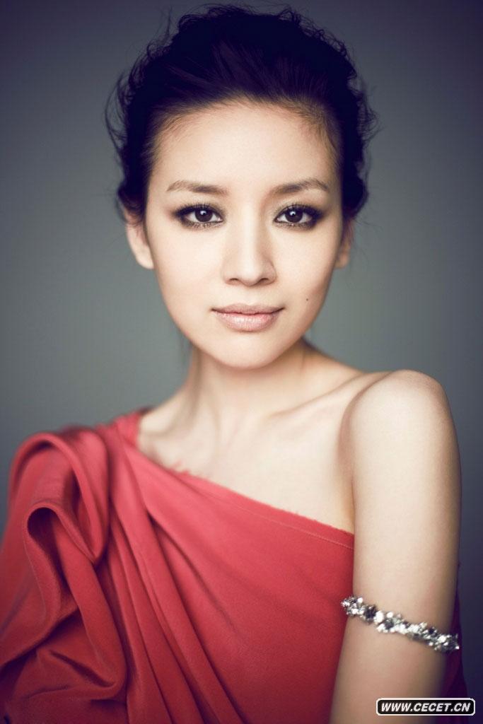 辣媽董潔最新寫(xiě)真