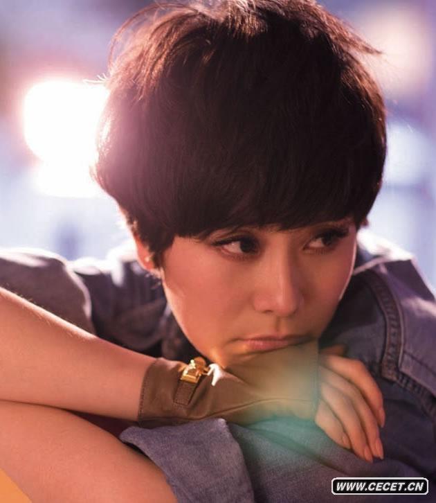 海清最新寫(xiě)真慵懶大膽