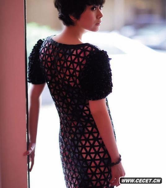 海清最新寫(xiě)真慵懶大膽