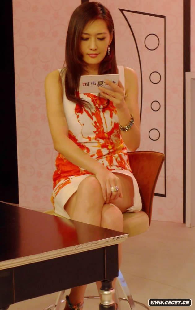 孟廣美時(shí)尚靚麗當主持