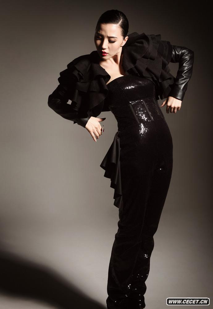 阿朵大片展現千面魅力