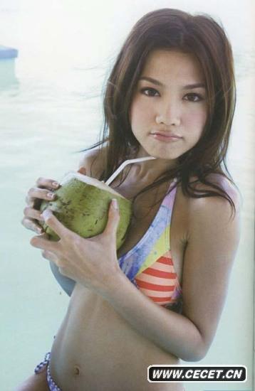 周秀娜比基尼寫(xiě)真曝光