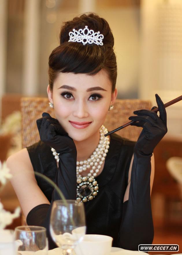 林鵬最新寫(xiě)真淑女風(fēng)采