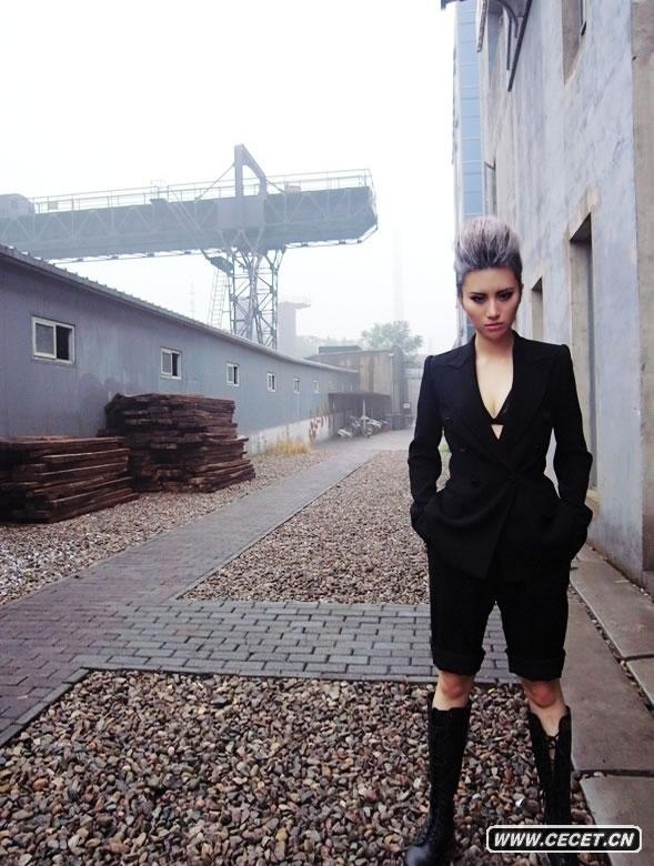 尚雯婕登國際一線(xiàn)雜志