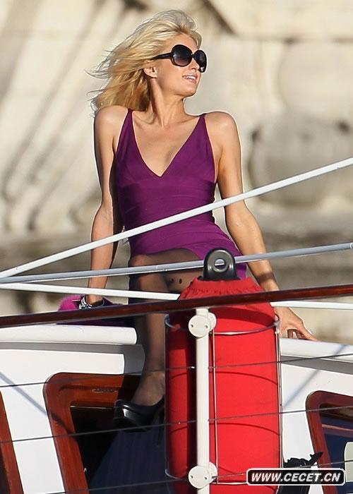 帕麗斯-希爾頓巴黎性感吹風(fēng)