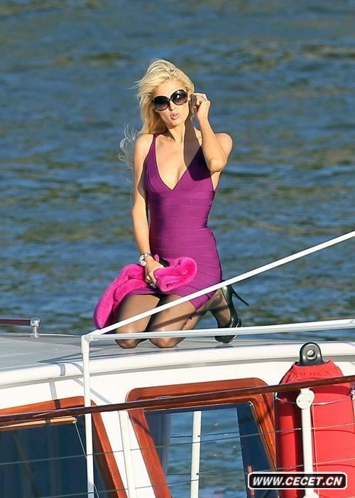 帕麗斯-希爾頓巴黎性感吹風(fēng)