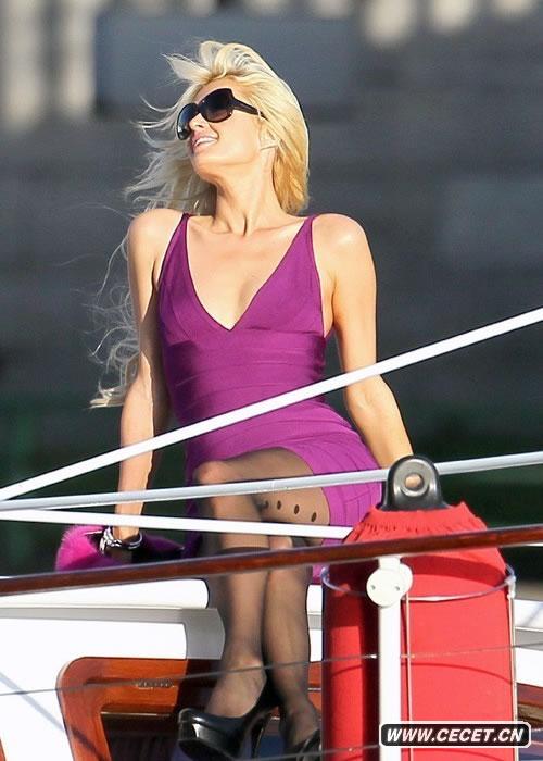 帕麗斯-希爾頓巴黎性感吹風(fēng)