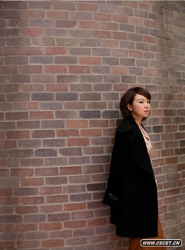 閆妮寫(xiě)真變身氣質(zhì)淑媛