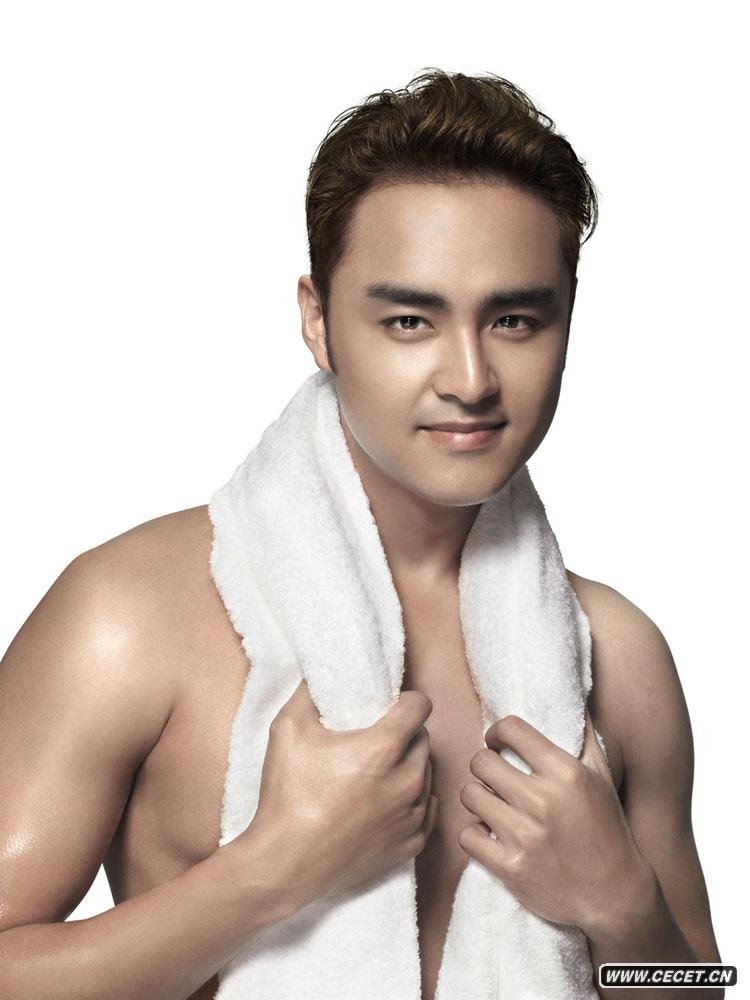 明道性感解衣出鏡