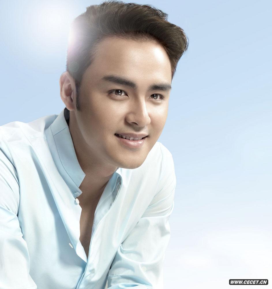 明道性感解衣出鏡