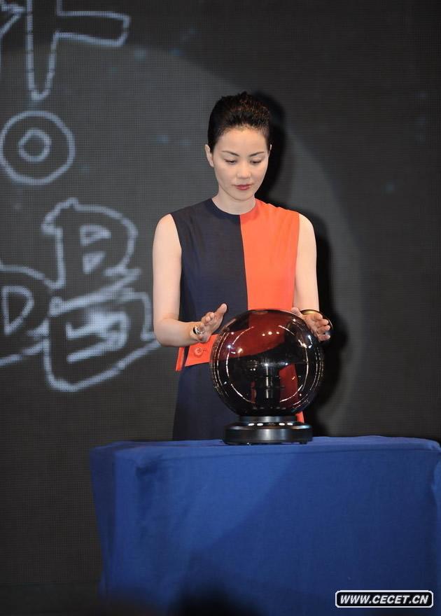 王菲宣傳巡唱沉默少言