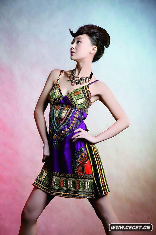 甘薇絢麗華服寫(xiě)真曝光