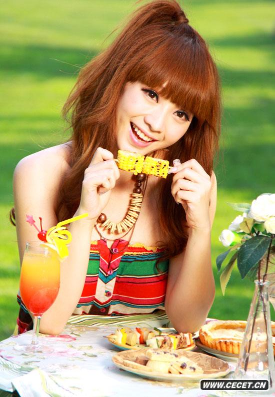 柳巖野餐寫(xiě)真曝光