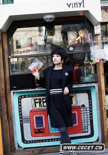 趙薇寫(xiě)真韓范兒盡嫵媚