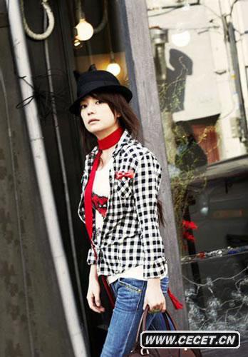 趙薇寫(xiě)真韓范兒盡嫵媚