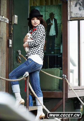 趙薇寫(xiě)真韓范兒盡嫵媚