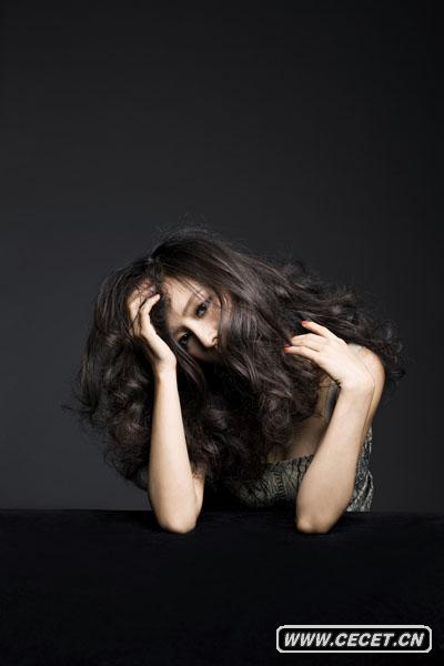 張靜初最新寫(xiě)真曝光