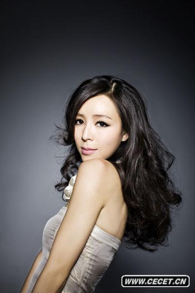 張靜初最新寫(xiě)真曝光